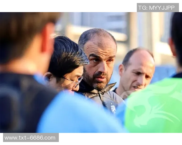 2022年足球教练的战术创新与球队管理经验分享